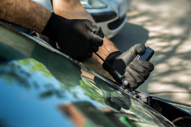 Cracked Windshield? Here's How to Handle Windshield Replacements
