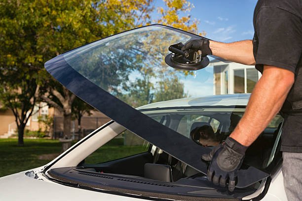 Insurance Coverage for Windshield Repair: What You Need to Know